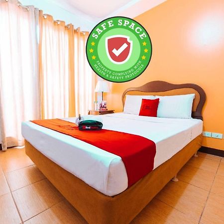 Reddoorz At Bel Air Soho Suites Макати Экстерьер фото