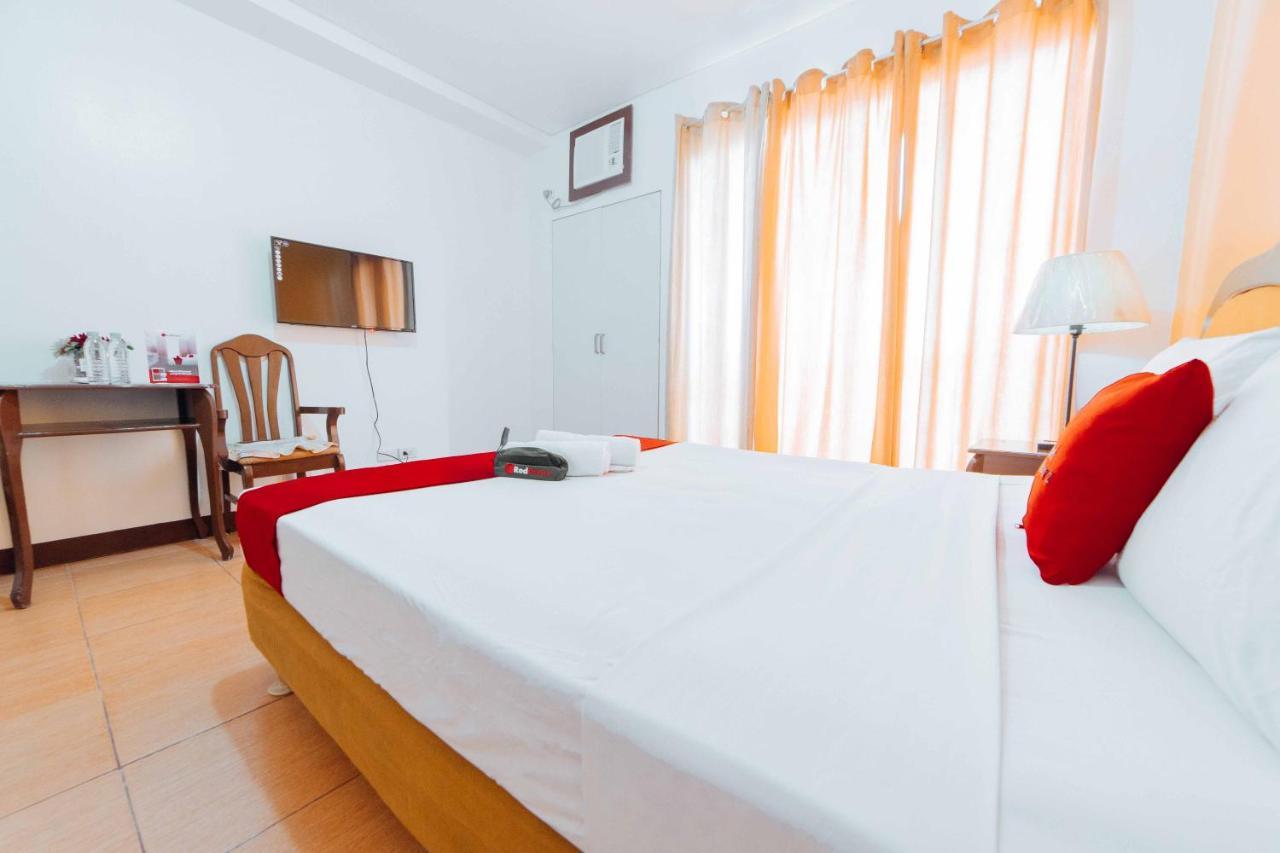 Reddoorz At Bel Air Soho Suites Макати Экстерьер фото